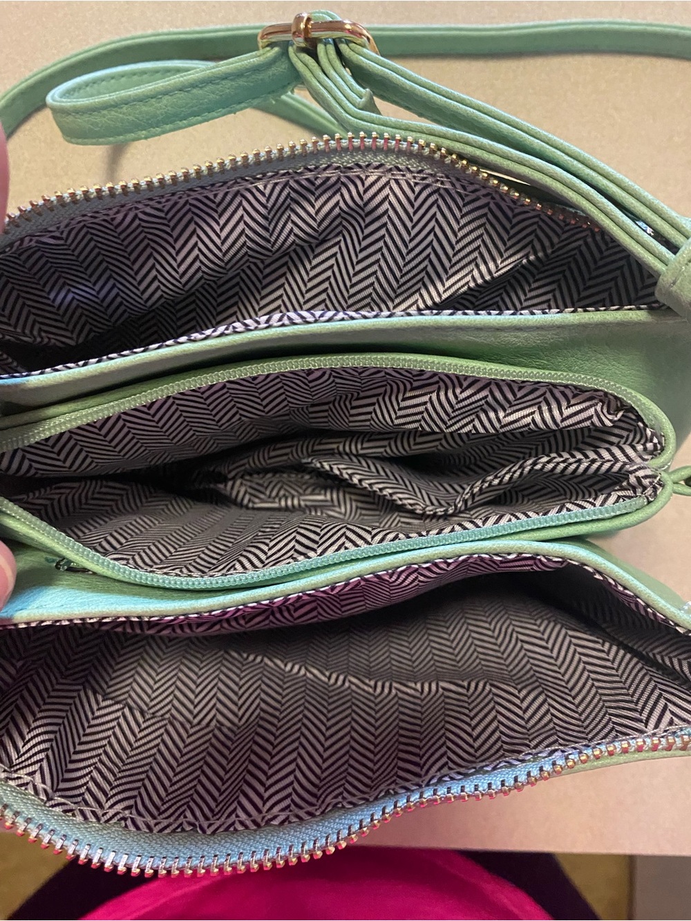 Mint Green Leather Crossbody Bag - Unbranded Slim Shoulder Purse - Picture 3 of 3